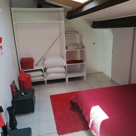 Appartement Meuble A Villeneuve Les Maguelone Ngoại thất bức ảnh