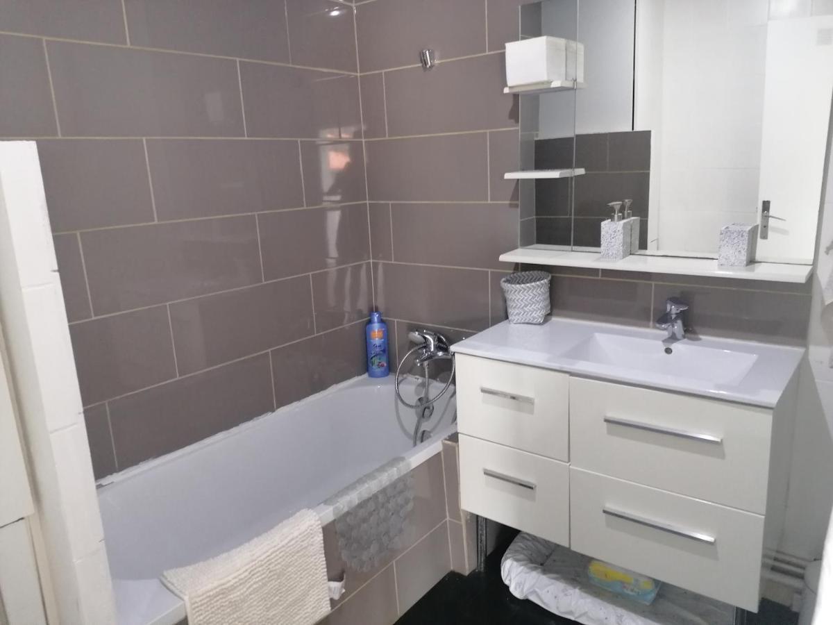 Appartement Meuble A Villeneuve Les Maguelone Ngoại thất bức ảnh
